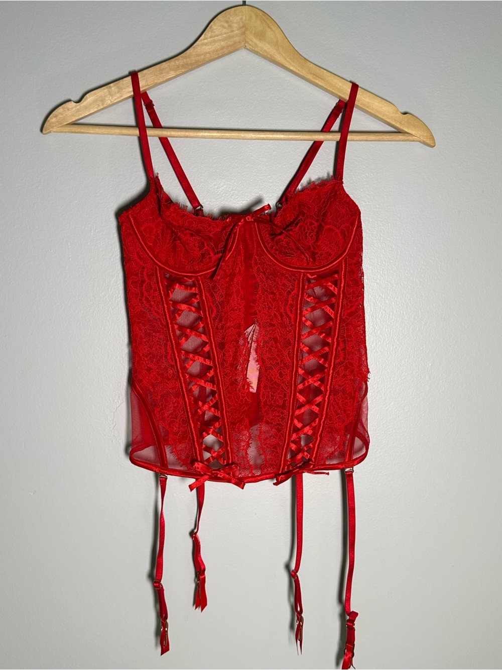 Victoria's Secret Red Lace Bustier Camisole with Garter Straps Size XS